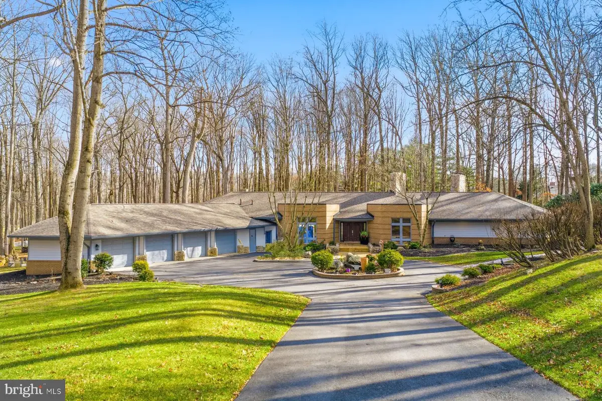 4205 Buckskin Lake Dr, Ellicott City, MD 21042 - Image #1