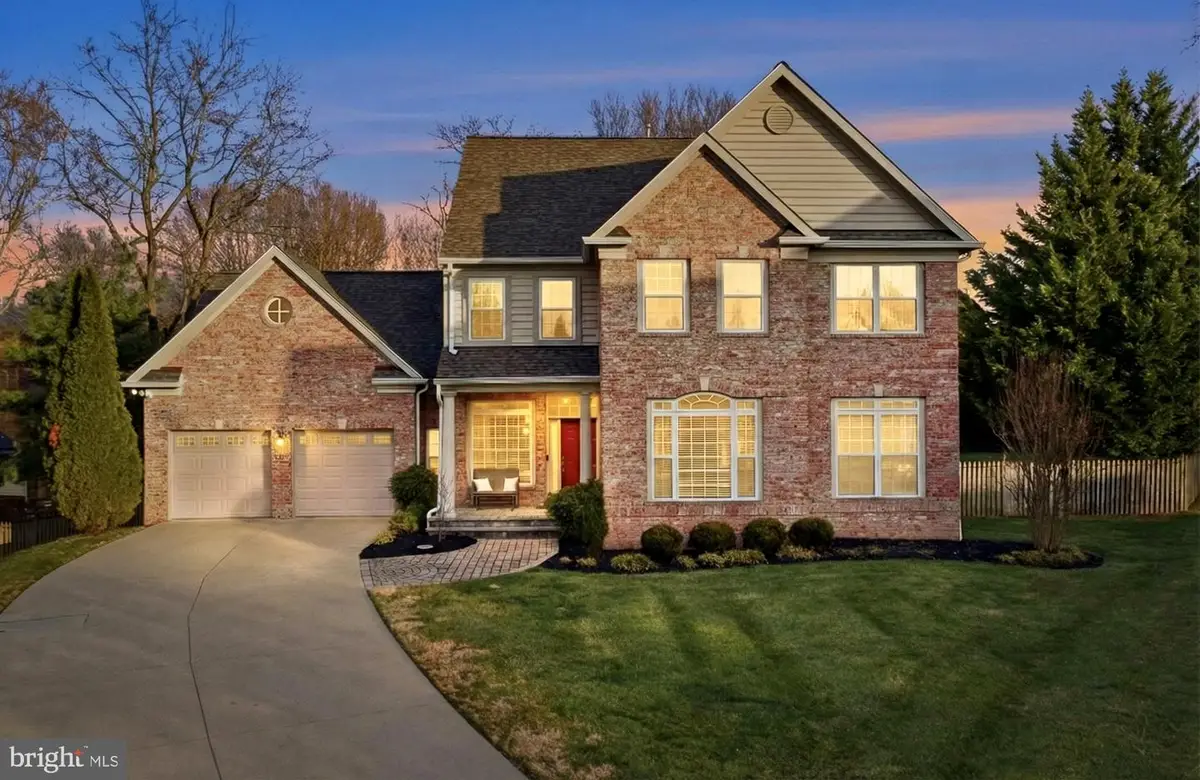 4675 Yorkshire Dr, Ellicott City, MD 21043 - #1