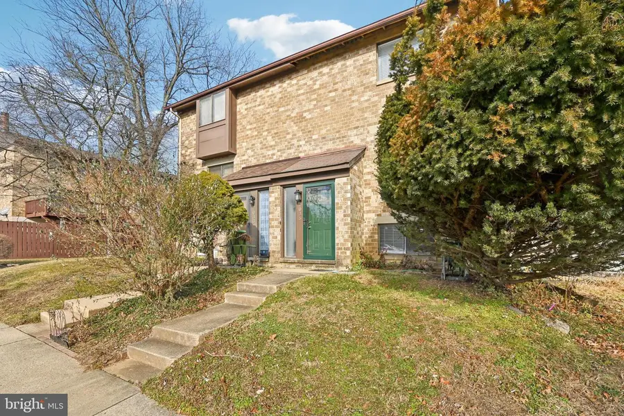 7035 Knighthood Ln, Columbia, MD 21045 - Image #2