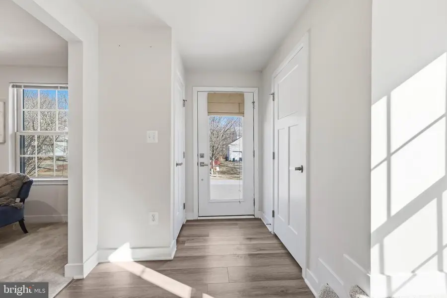 9590 Glen Oaks Ln, Columbia, MD 21046 - Image #3