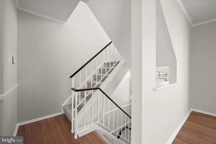 8106 Wooded Glen Ct, Ellicott City, MD 21043 - #3