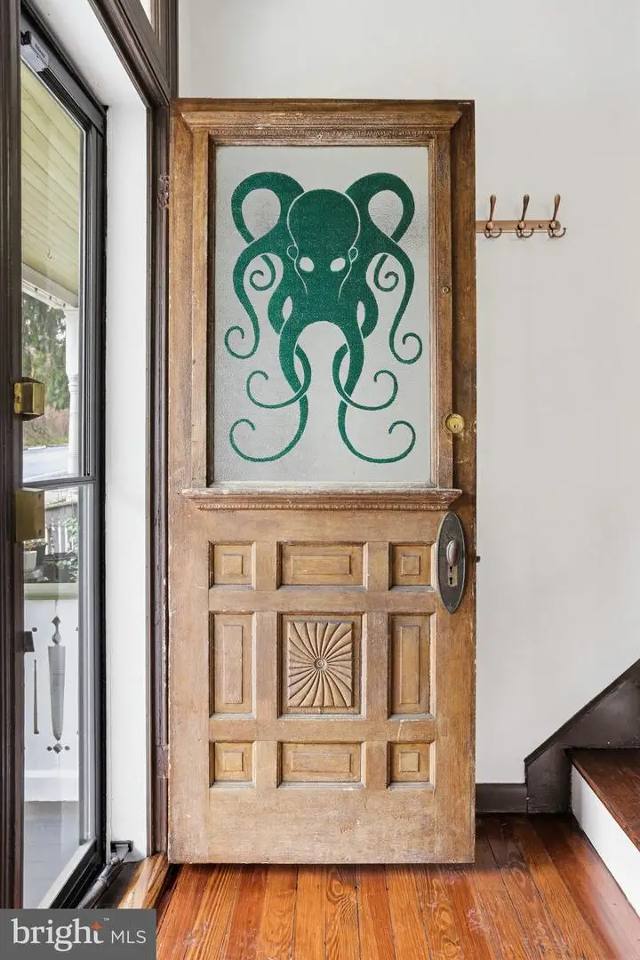 8556 Frederick Rd, Ellicott City, MD 21043 - #3