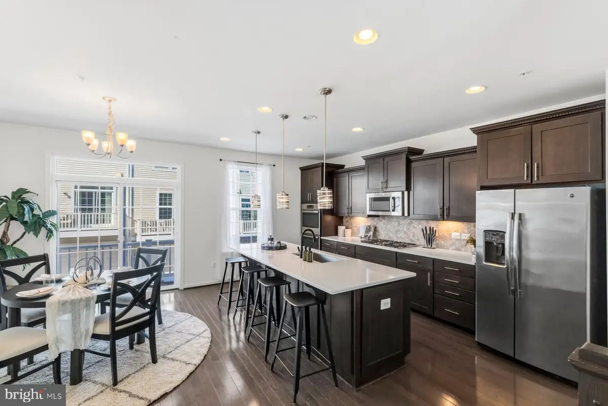 7205 Barry Ln, Elkridge, MD 21075 - #1