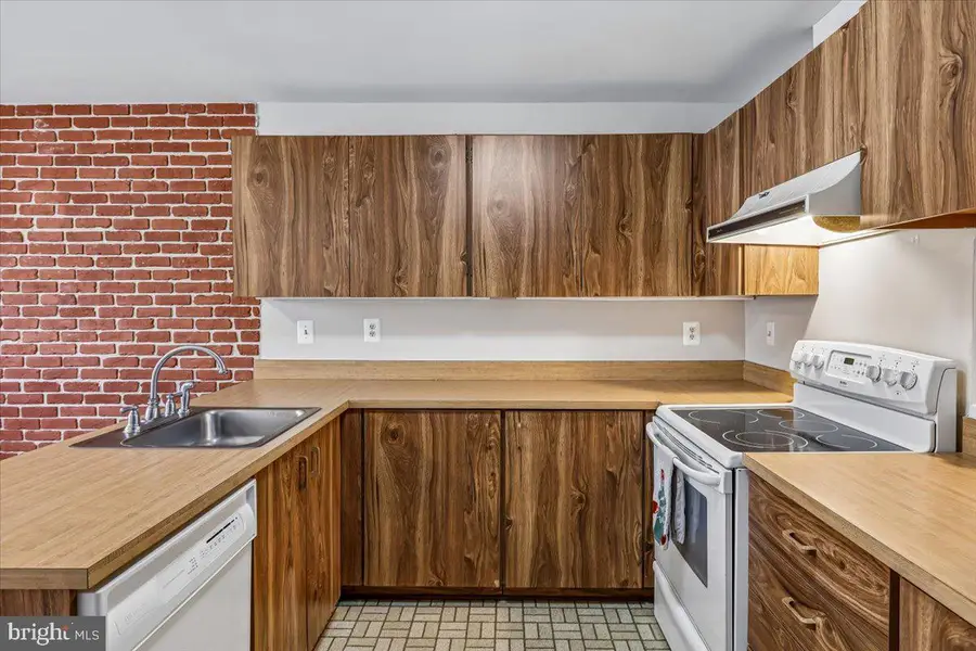 8953 Skyrock Ct, Columbia, MD 21046 - #3