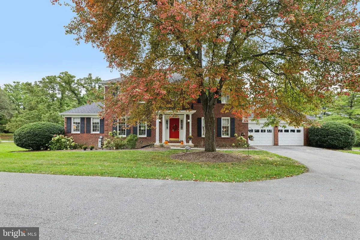4544 Stonecrest Dr, Ellicott City, MD 21043 - #1