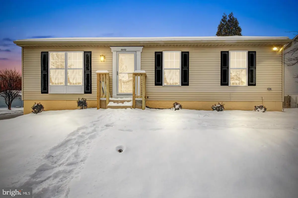 6432 Woodland Forest Dr, Elkridge, MD 21075 - #1