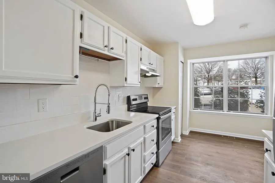 9401 Riverbrink Ct, Laurel, MD 20723 - #2