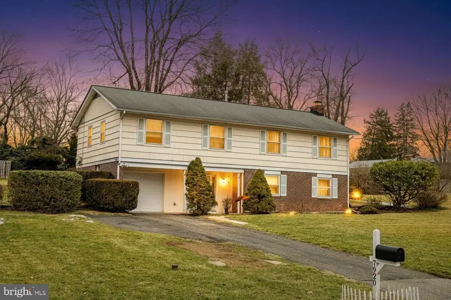 7920 Helmart Dr, Laurel, MD 20723 - #2