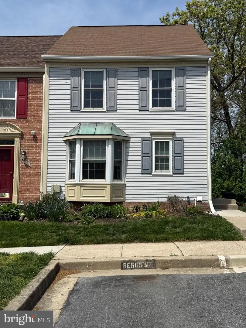 8800 Manahan Dr, Ellicott City, MD 21043 - #1