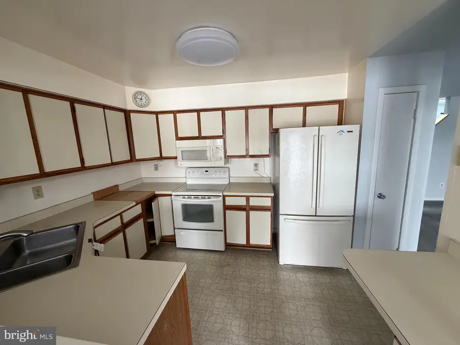 9503 Hickory Limb #302, Columbia, MD 21045 - #3