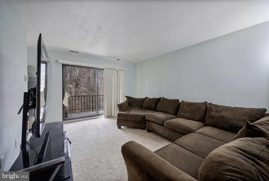 6035 Majors Ln #4 D10, Columbia, MD 21045 - #3