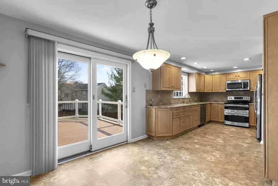 2855 Country Ln, Ellicott City, MD 21042 - #3