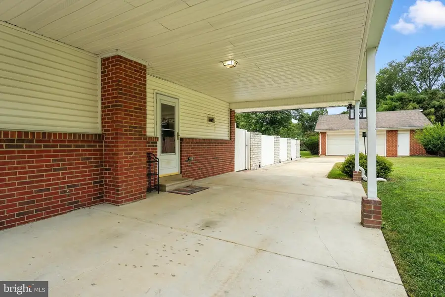 10725 E Crestview Ln, Laurel, MD 20723 - #3