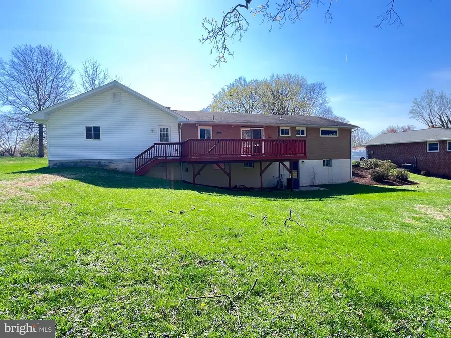 10770 W Crestview Ln, Laurel, MD 20723 - #2