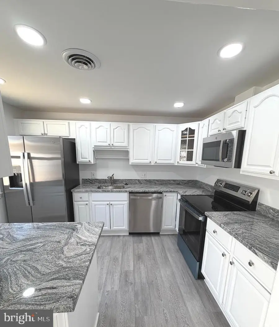 729 W Watersville Rd, Mount Airy, MD 21771 - #3