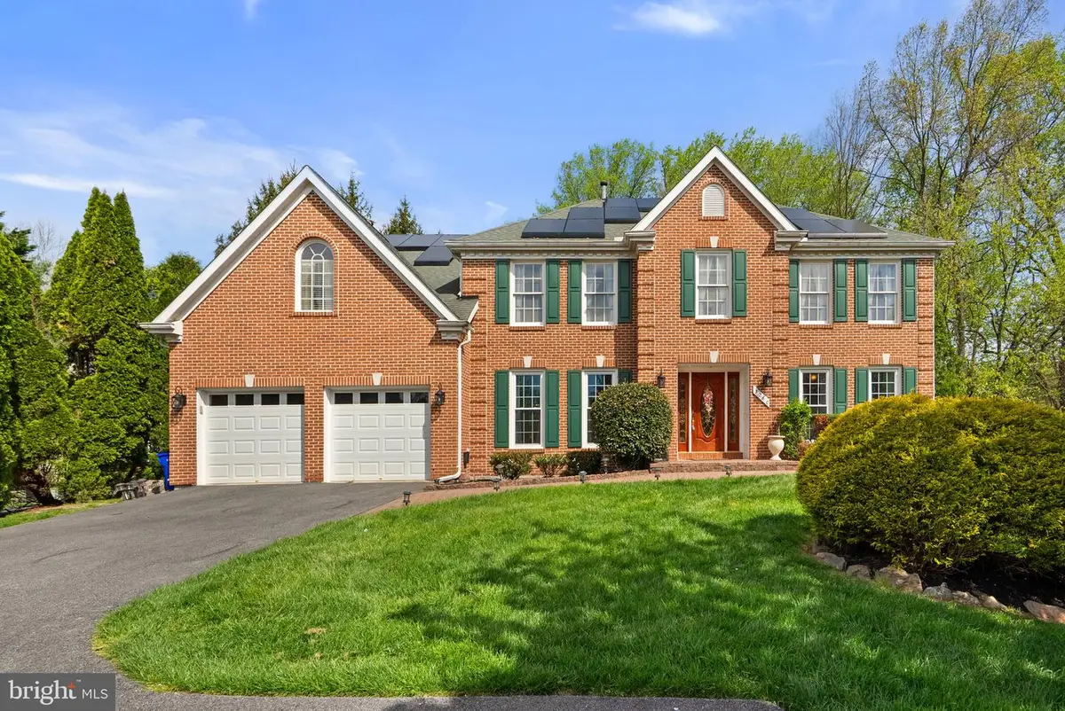 3260 Pine Bluffs Dr, Ellicott City, MD 21042 - #1
