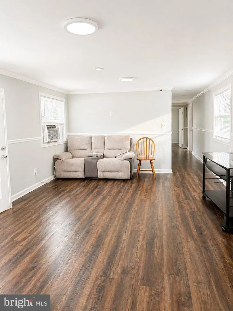 6505 Vert Dr, Elkridge, MD 21075 - #2
