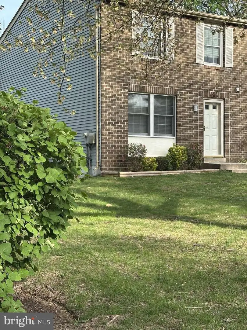 10601 Whiterock Ct, Laurel, MD 20723 - #1