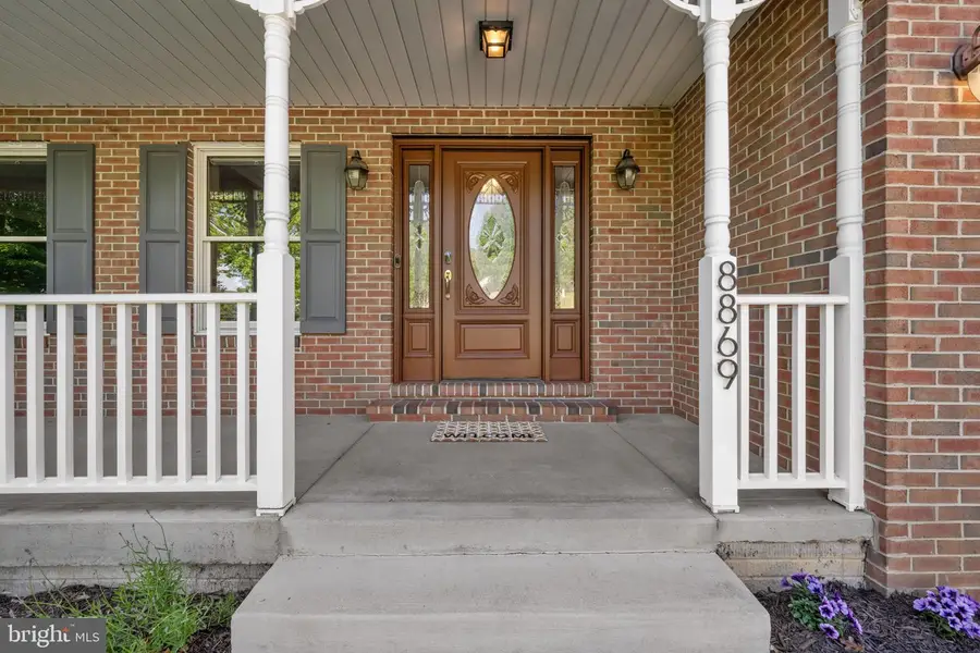 8869 Cemetery Ln, Savage, MD 20763 - #2