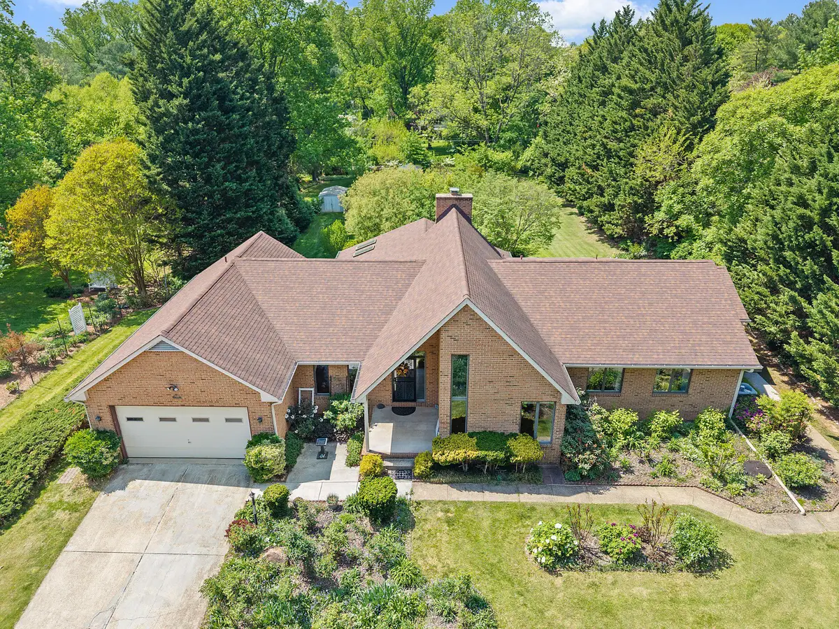 7426 Oakcrest Ln, Clarksville, MD 21029 - #1