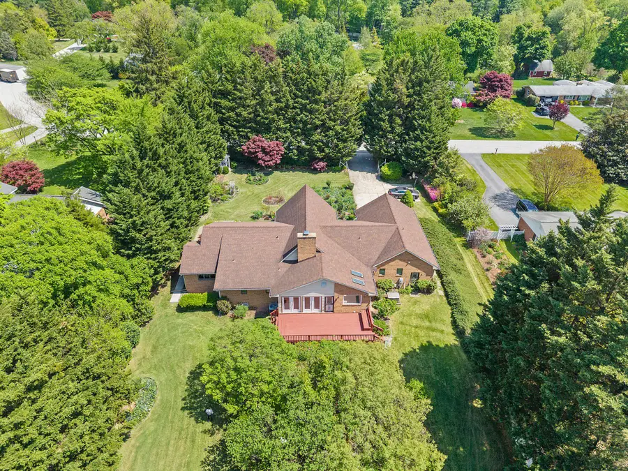 7426 Oakcrest Ln, Clarksville, MD 21029 - #2