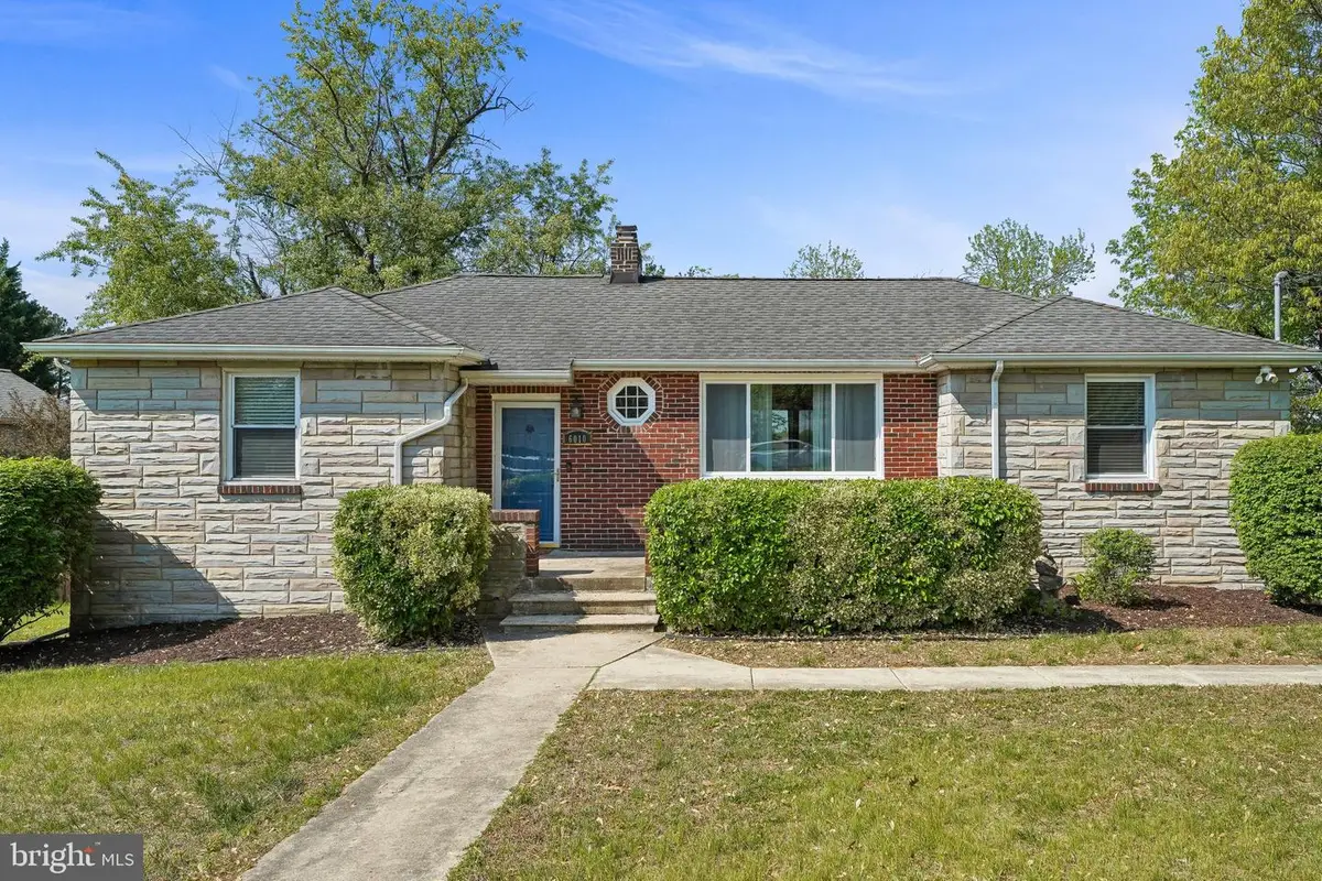 6010 Hunt Club Rd, Elkridge, MD 21075 - #1