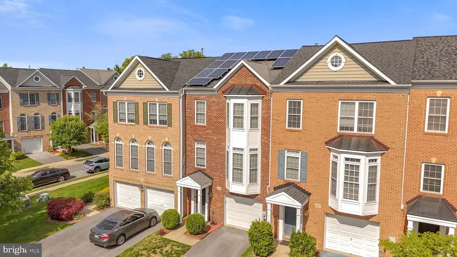 4861 Lee Hollow Pl, Ellicott City, MD 21043 - #3