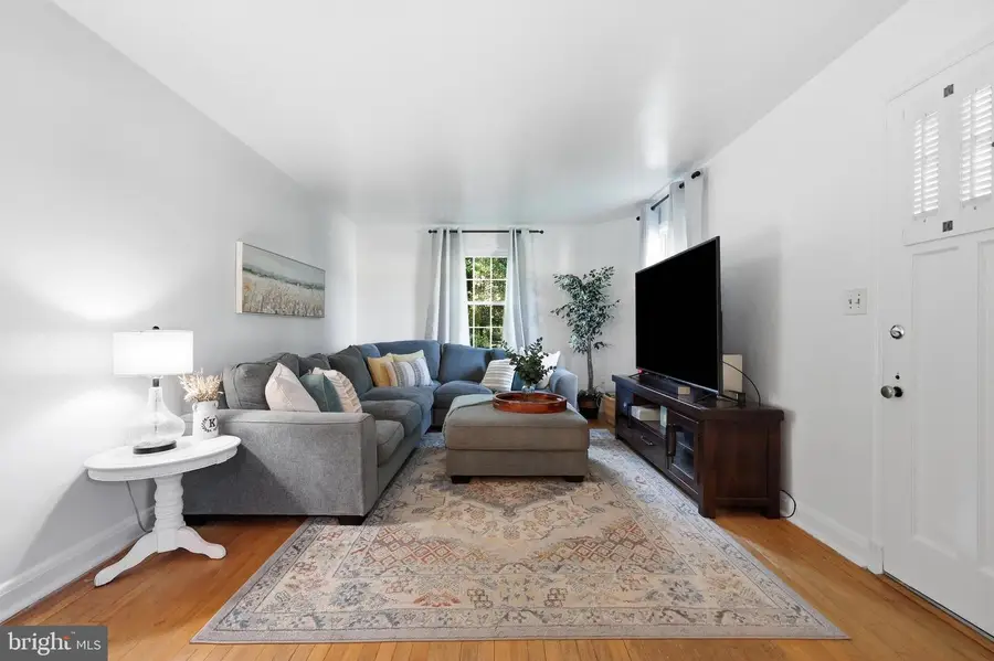5521 Waterloo Rd, Ellicott City, MD 21043 - #3