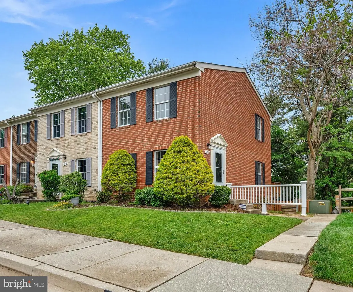 8783 Hayshed Ln #4-4, Columbia, MD 21045 - #1