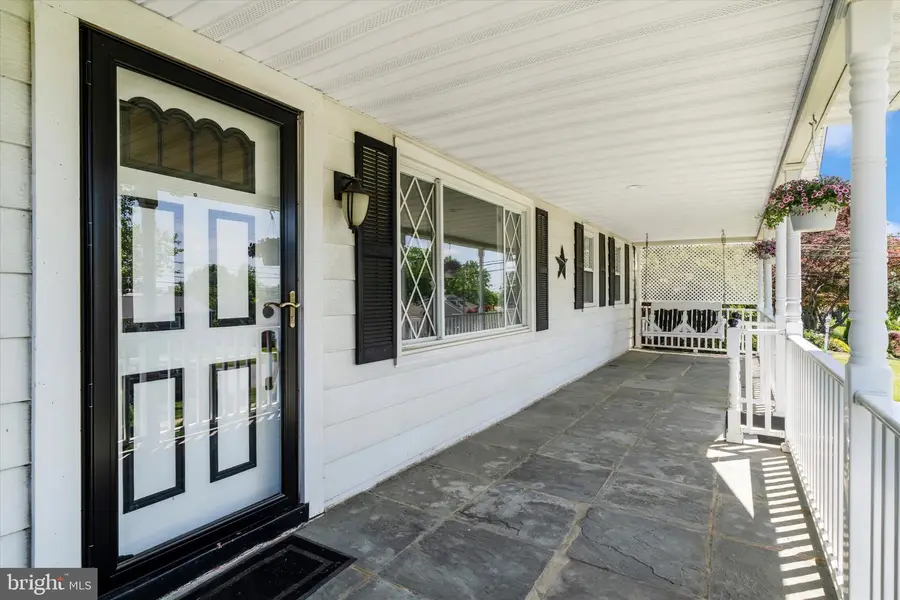 8409 Woodward St, Savage, MD 20763 - #2