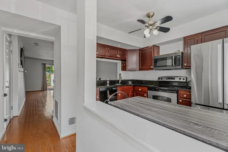 9611 Stirling Bridge Dr, Columbia, MD 21046 - #2