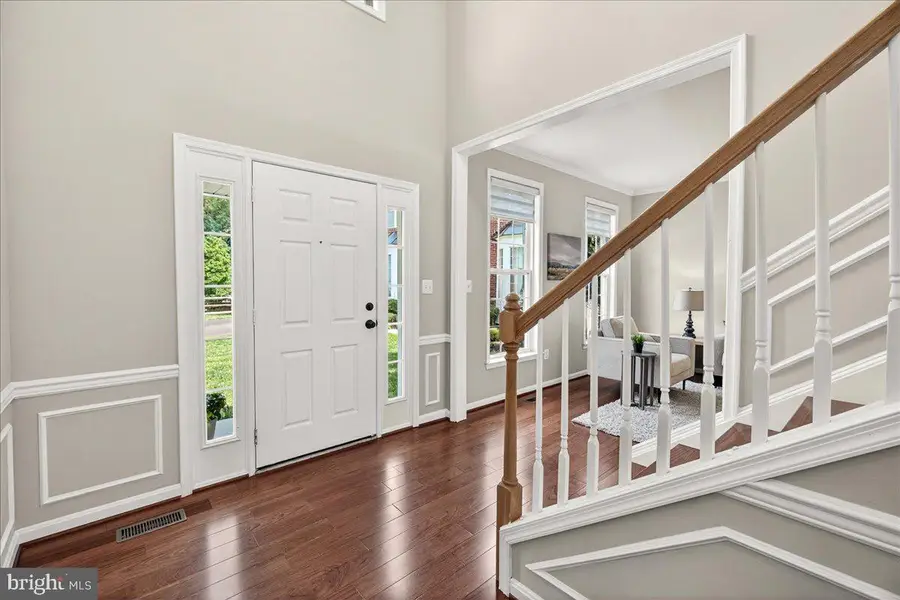 9938 Timberknoll Ln, Ellicott City, MD 21042 - #2