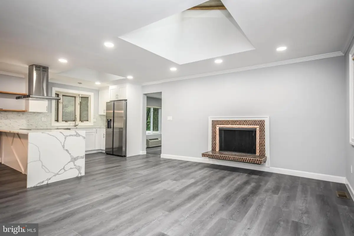 5209 Kerger Rd, Ellicott City, MD 21043 - #1
