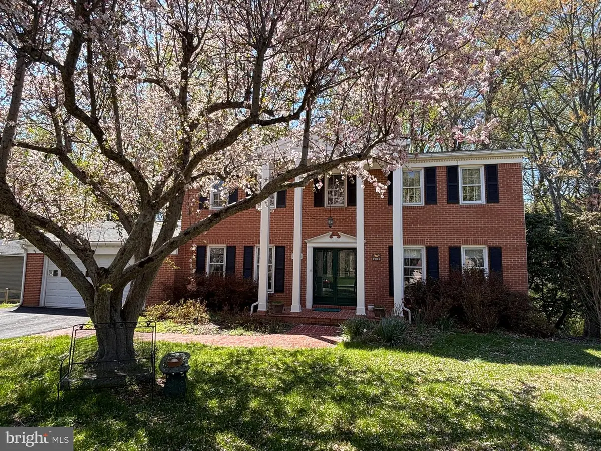 5076 Lake Cir W, Columbia, MD 21044 - #1