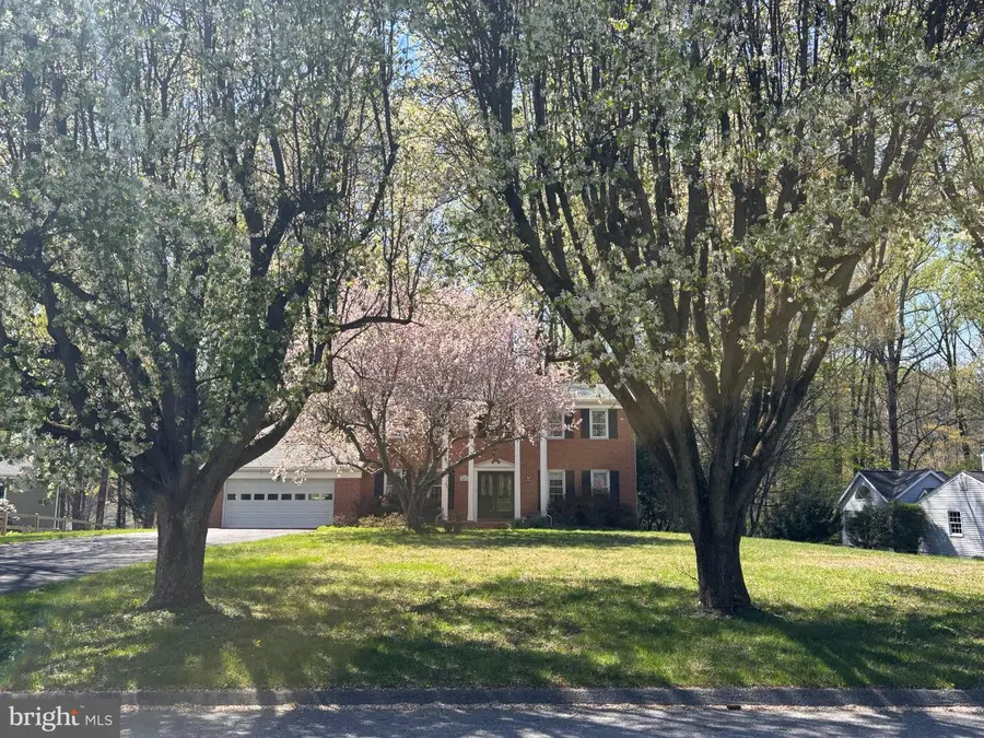 5076 Lake Cir W, Columbia, MD 21044 - #3