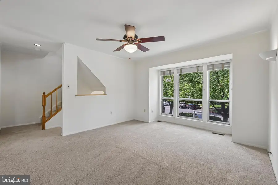7730 Chatfield Ln, Ellicott City, MD 21043 - #3