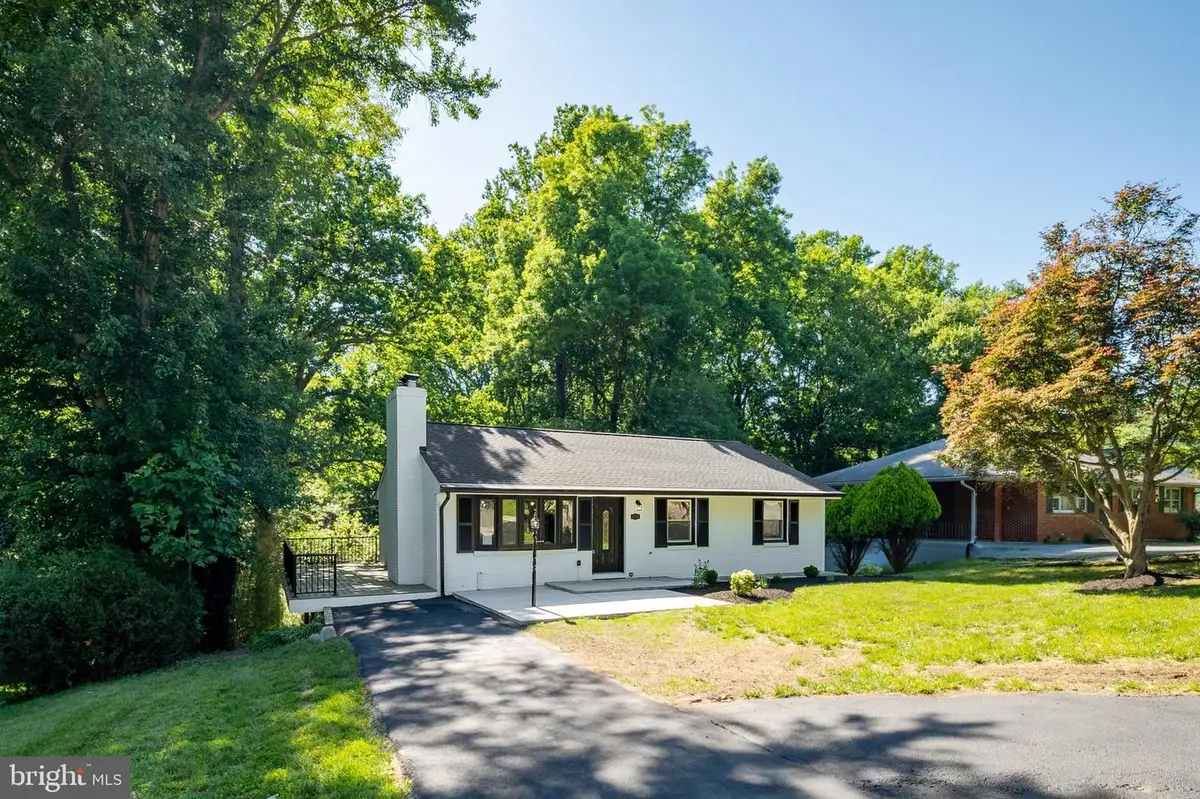 6702 Allview Dr, Columbia, MD 21046 - #1