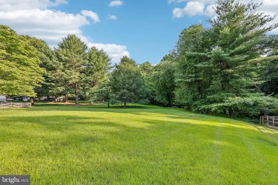 9707 Hollowood Ct, Ellicott City, MD 21042 - #3