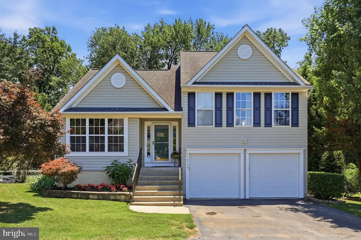 6154 Downs Ridge Ct, Elkridge, MD 21075 - #1