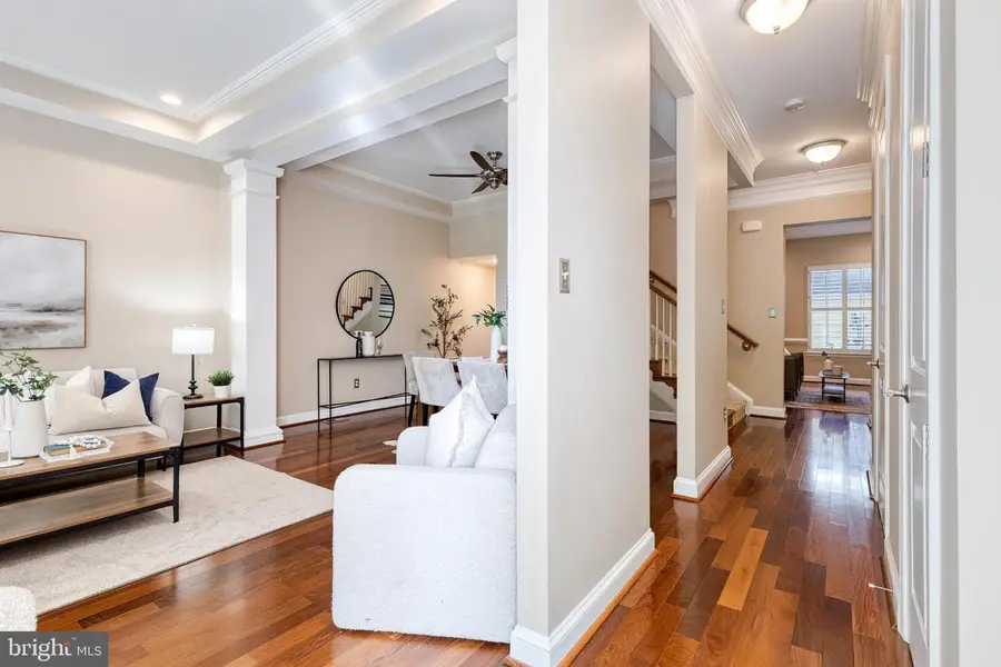5767 Richards Valley Rd, Ellicott City, MD 21043 - #3