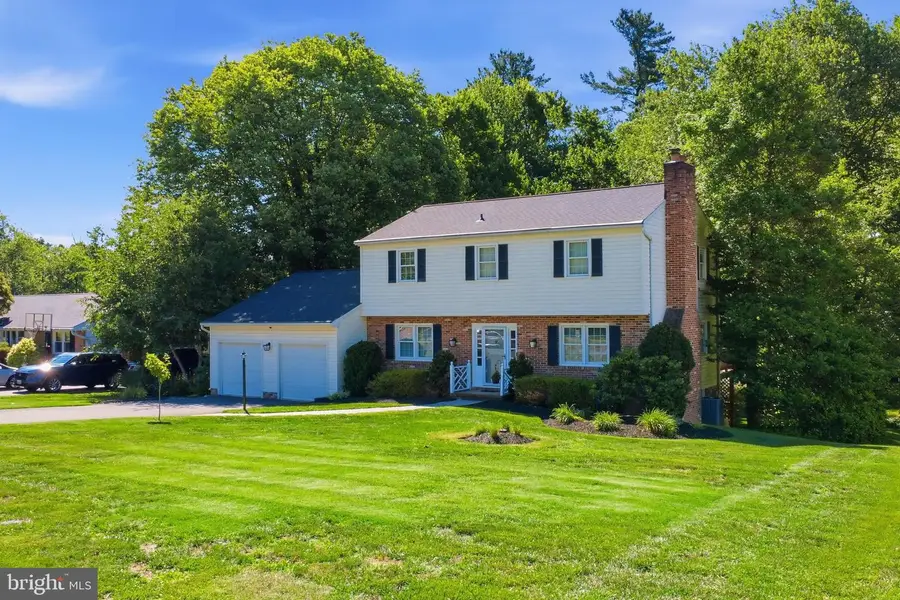 10217 Green Clover Dr, Ellicott City, MD 21042 - #3