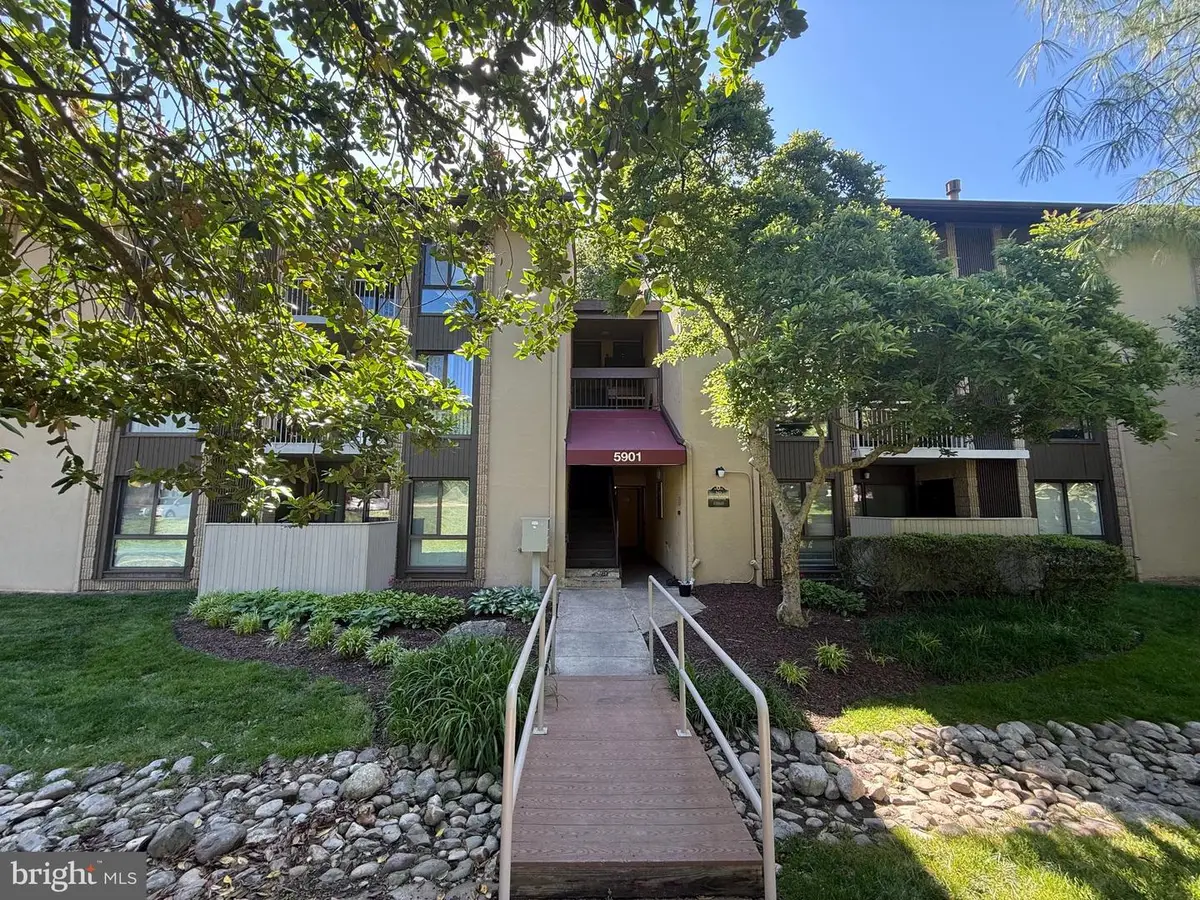 5901 Tamar Dr #5 S5, Columbia, MD 21045 - #1