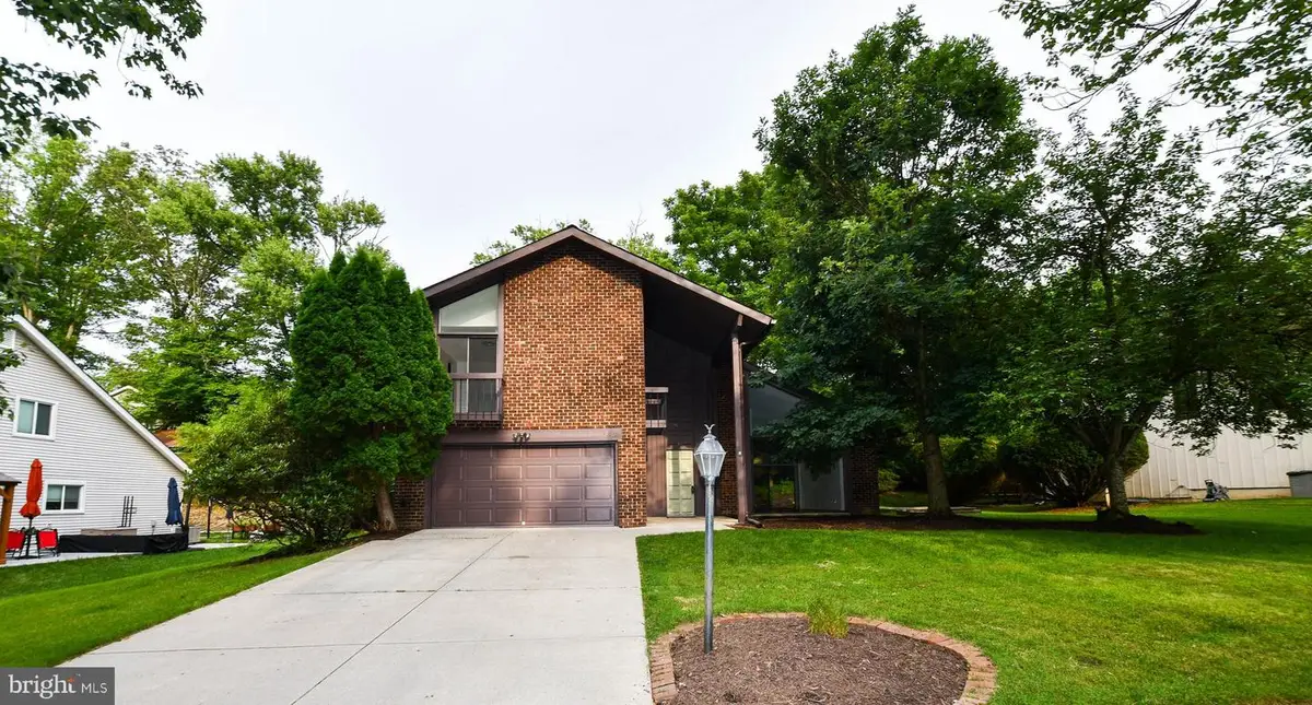 5317 Lightning View Rd, Columbia, MD 21045 - #1