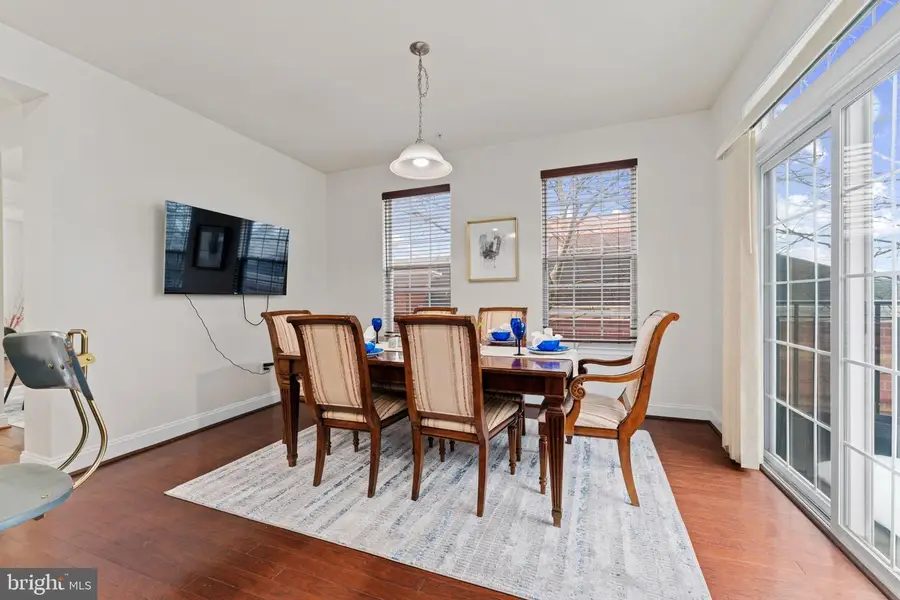 5846 Donovan Ln, Ellicott City, MD 21043 - #3