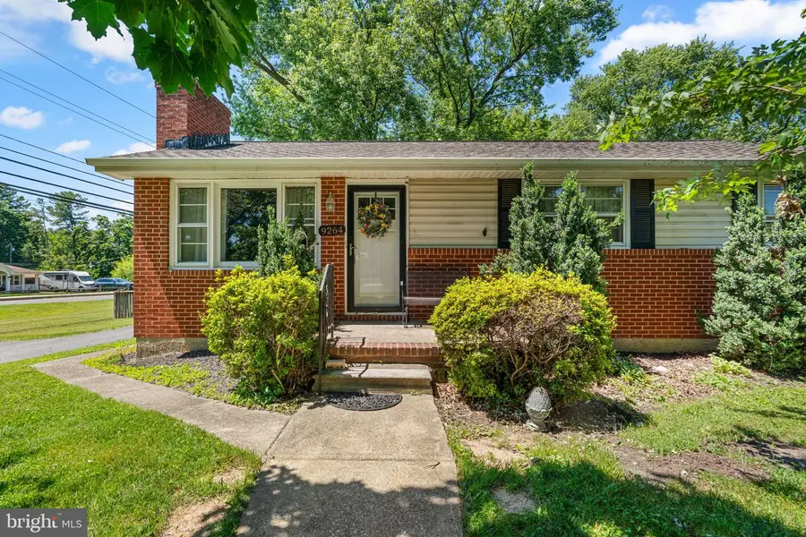 9264 Marydell Rd, Ellicott City, MD 21042 - #2