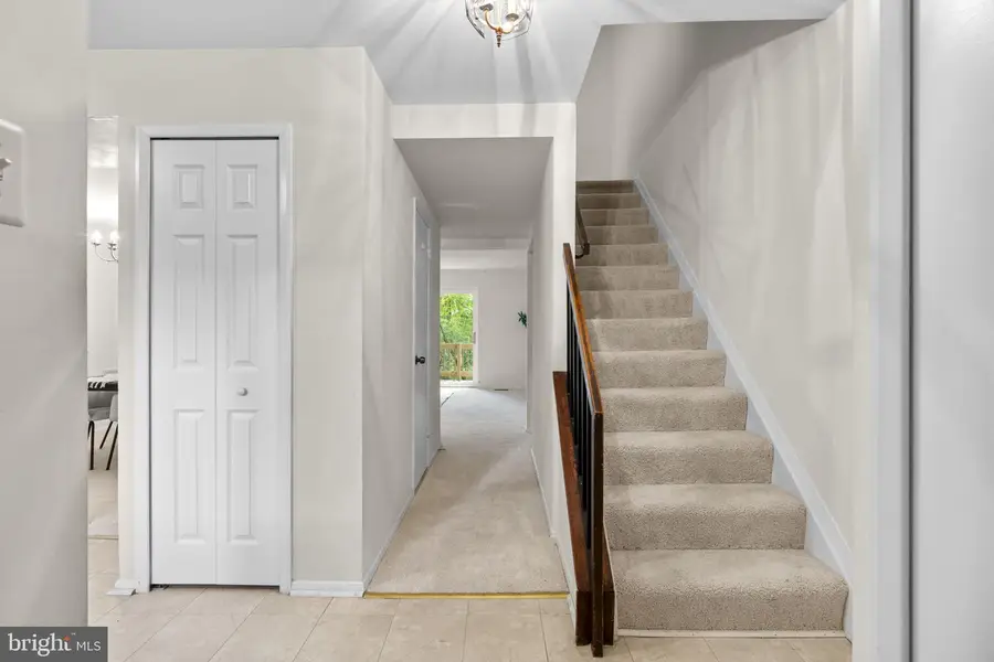 7363 Hickory Log Cir, Columbia, MD 21045 - #3
