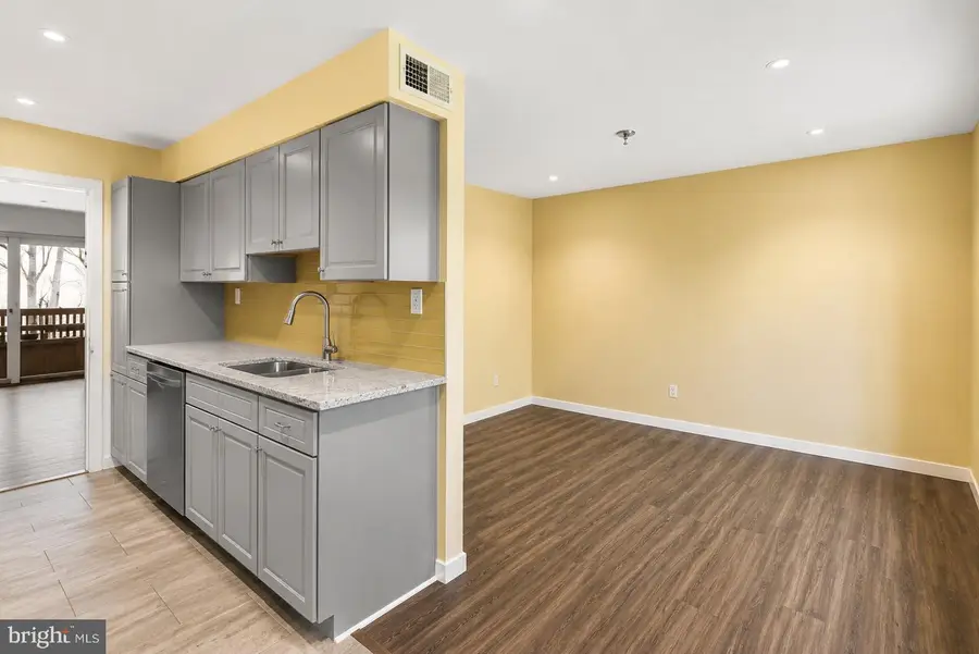 5239 W Running Brook Rd #302, Columbia, MD 21044 - #3
