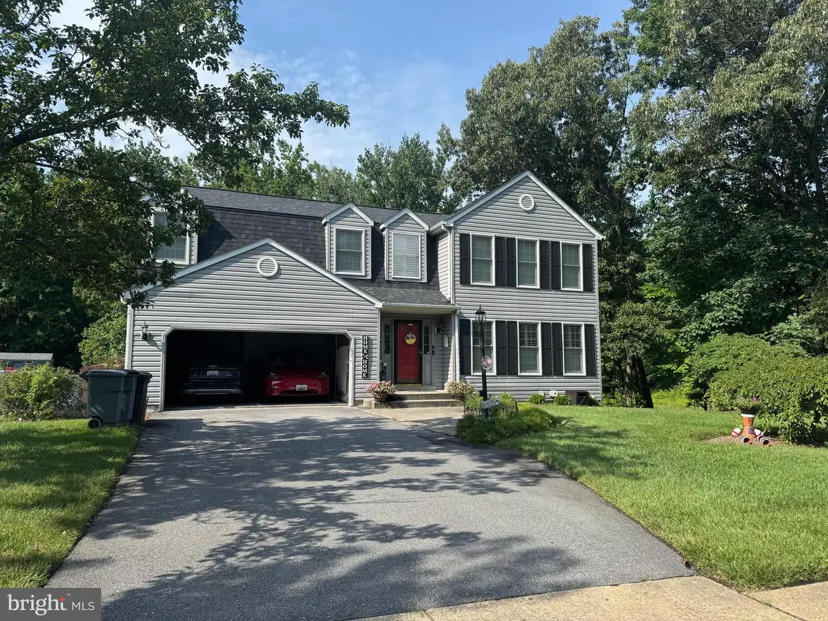 8825 Cardinal Forest Cir, Laurel, MD 20723 - #1