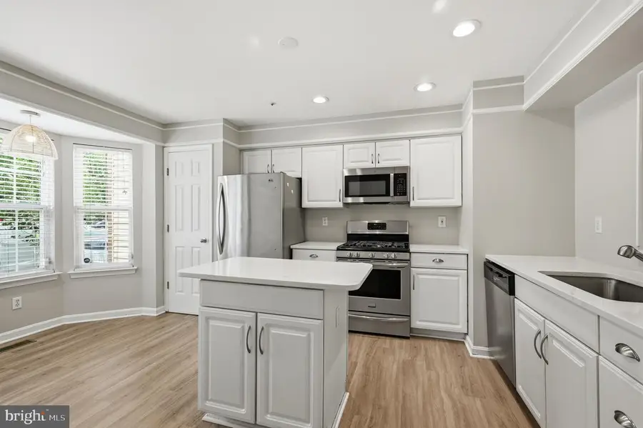 6436 Frothingham Ct, Elkridge, MD 21075 - #2