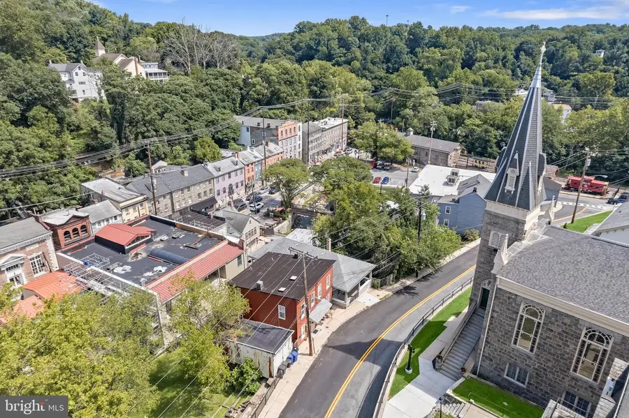 3700 College Ave #302, Ellicott City, MD 21043 - #2